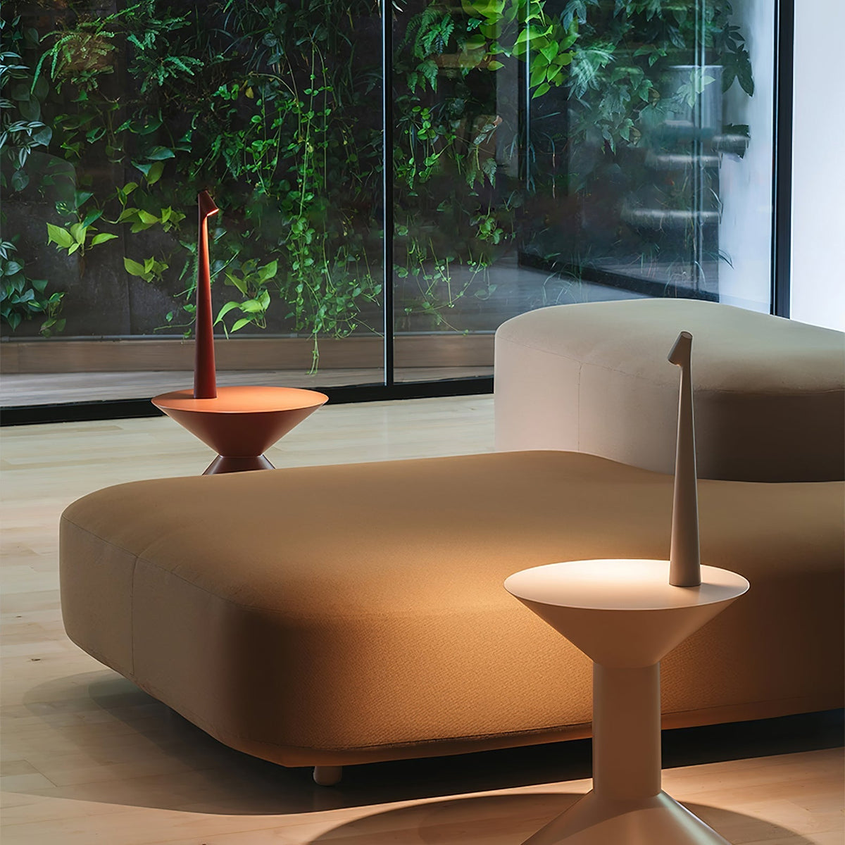 Candeeiro de mesa Nirerora minimalista em acrílico