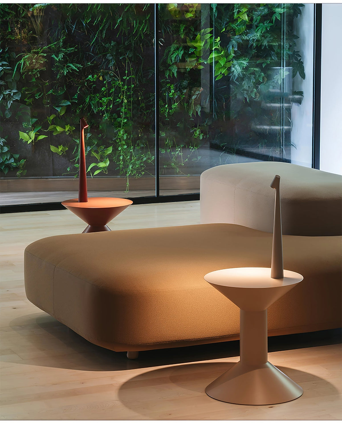 Candeeiro de mesa Nirerora minimalista em acrílico
