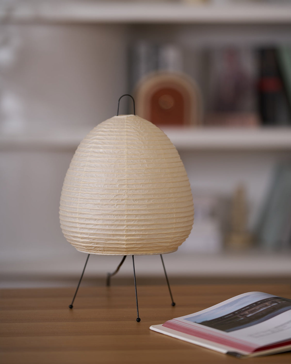 Candeeiro de mesa Tranquilux em papel de inspiração japonesa