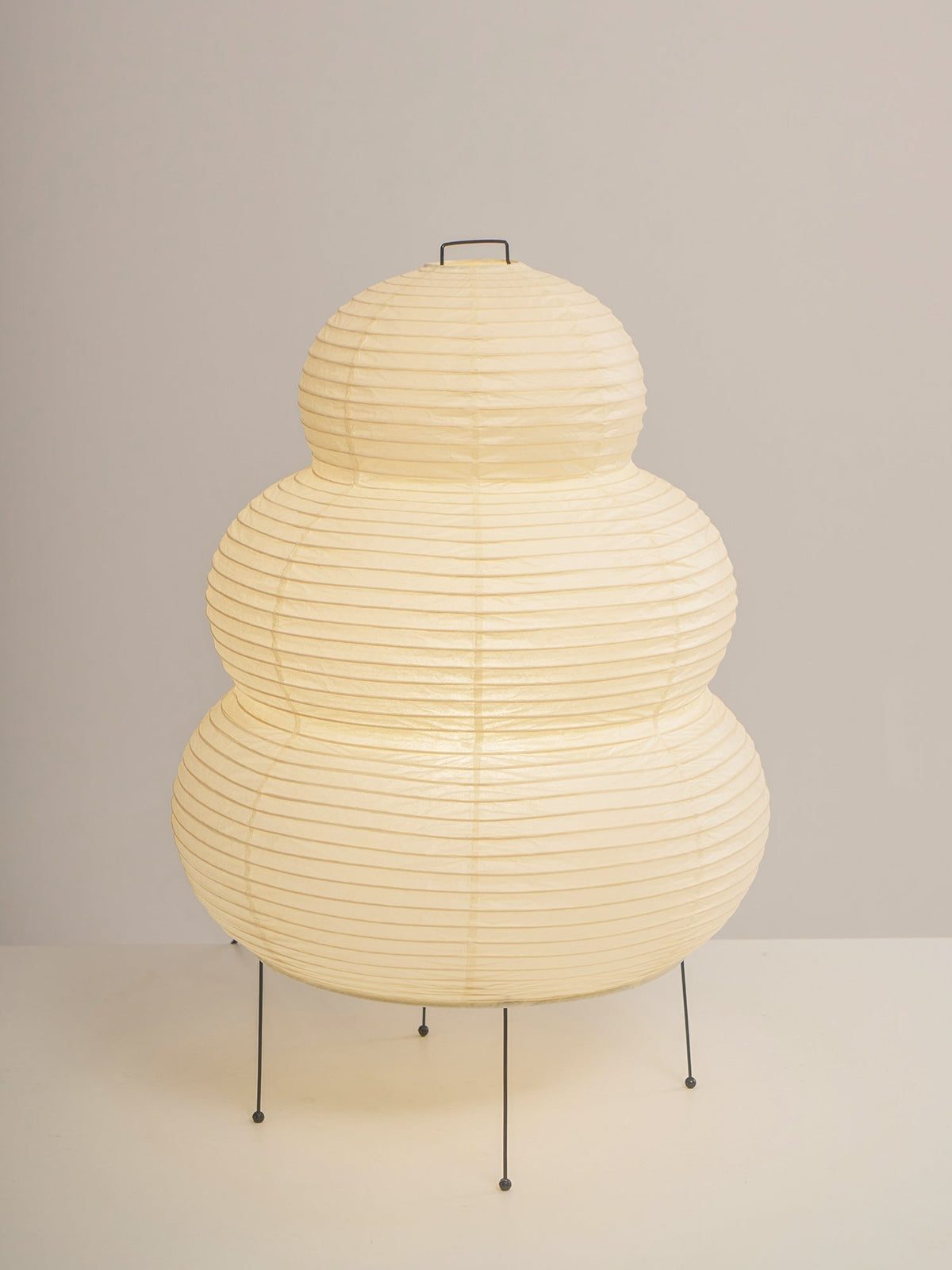 Candeeiro de mesa Tranquilux em papel de inspiração japonesa