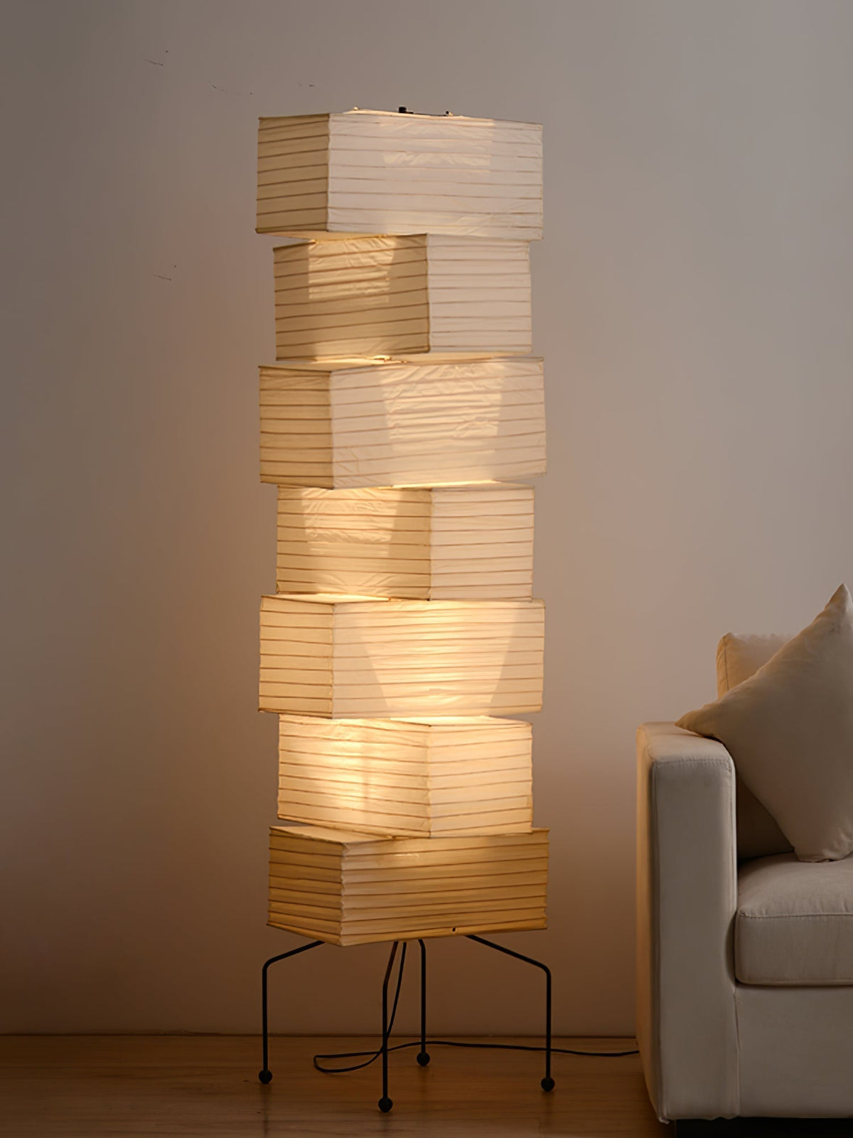 Avara golvlampa i papper
