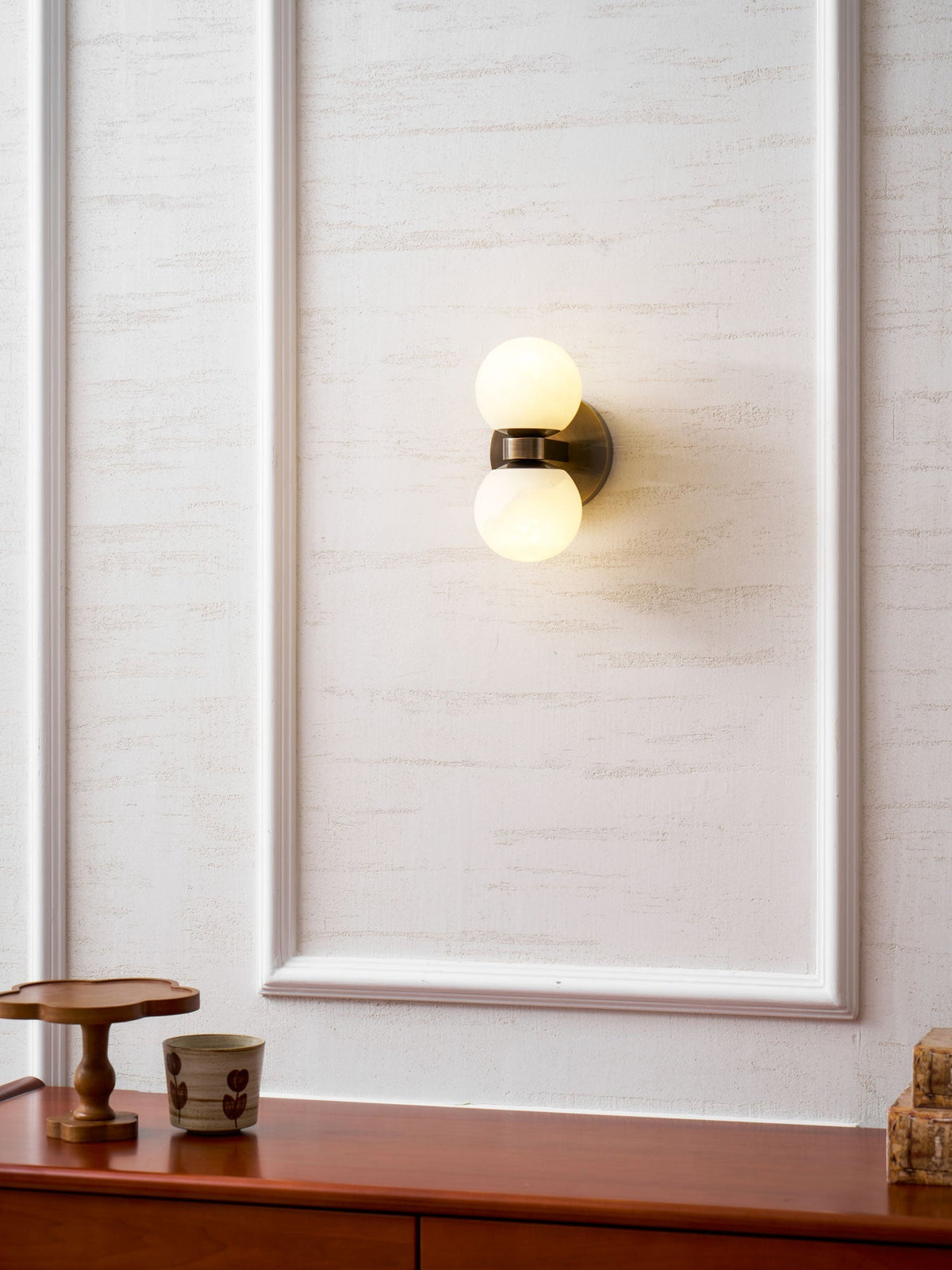 Lumenor Alabaster Celestia vägglampa i klotform