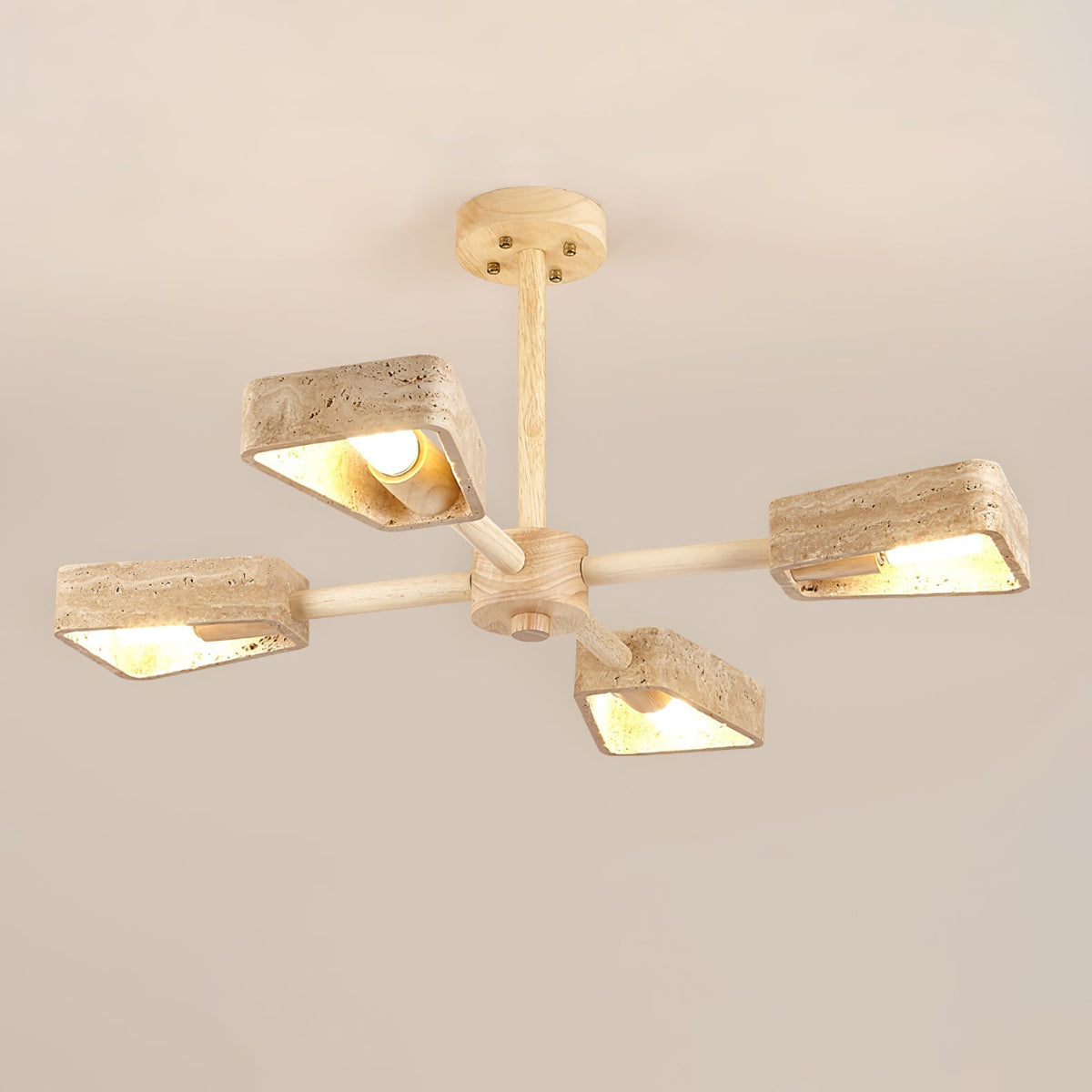 Hedra lysekrone i travertin med geometrisk design