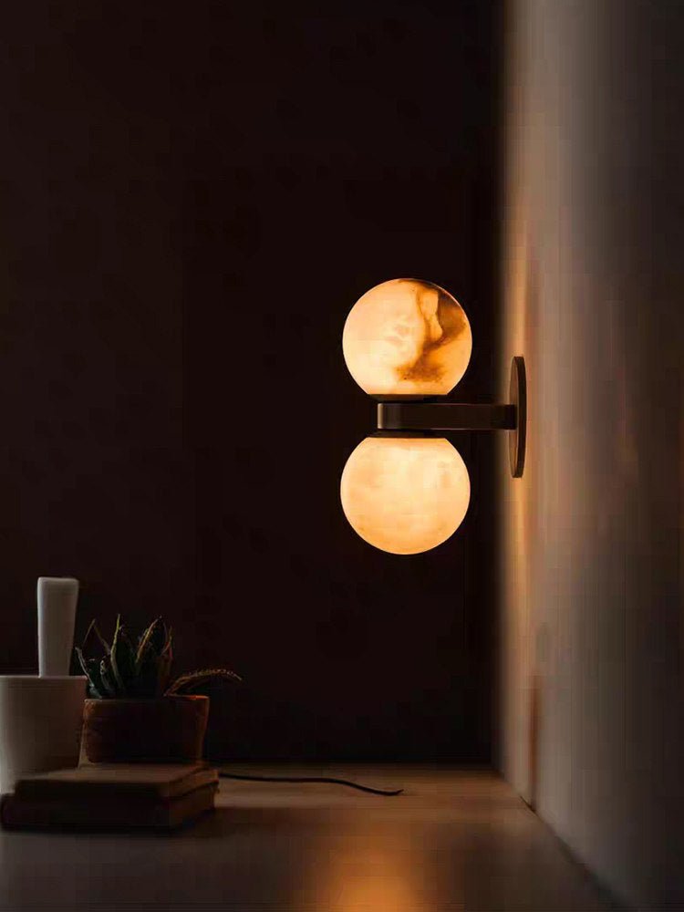 Lumenor Alabaster Celestia vägglampa i klotform