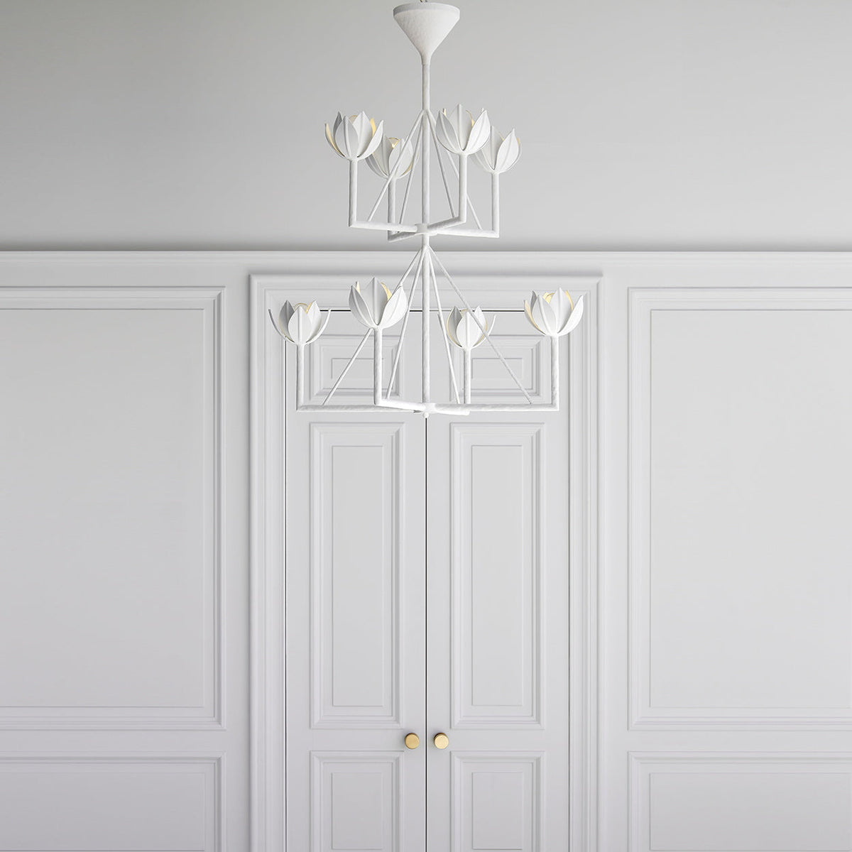 Alberto moderne minimalistisk blomsterlysekrone i messing