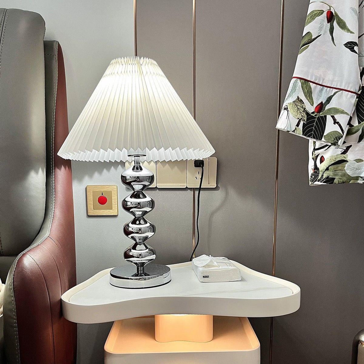 Candeeiro de mesa retro plissado Cyris