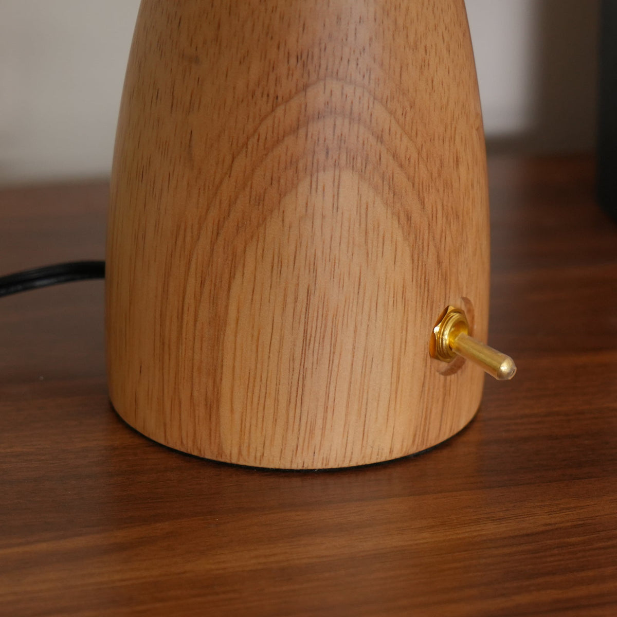 Ianthe-bordlampe