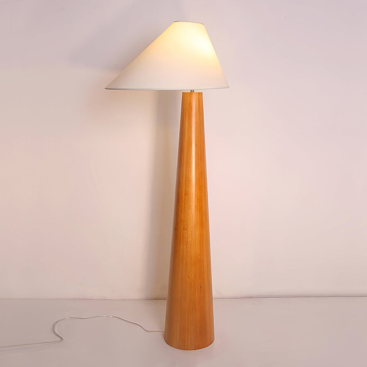 Elvin-gulvlampe