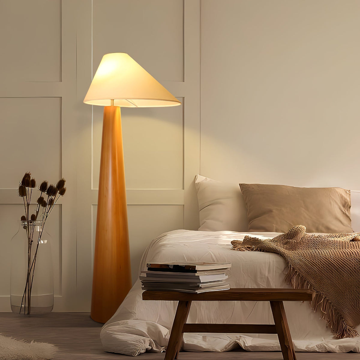 Pinnacle minimalistisk gulvlampe i træ