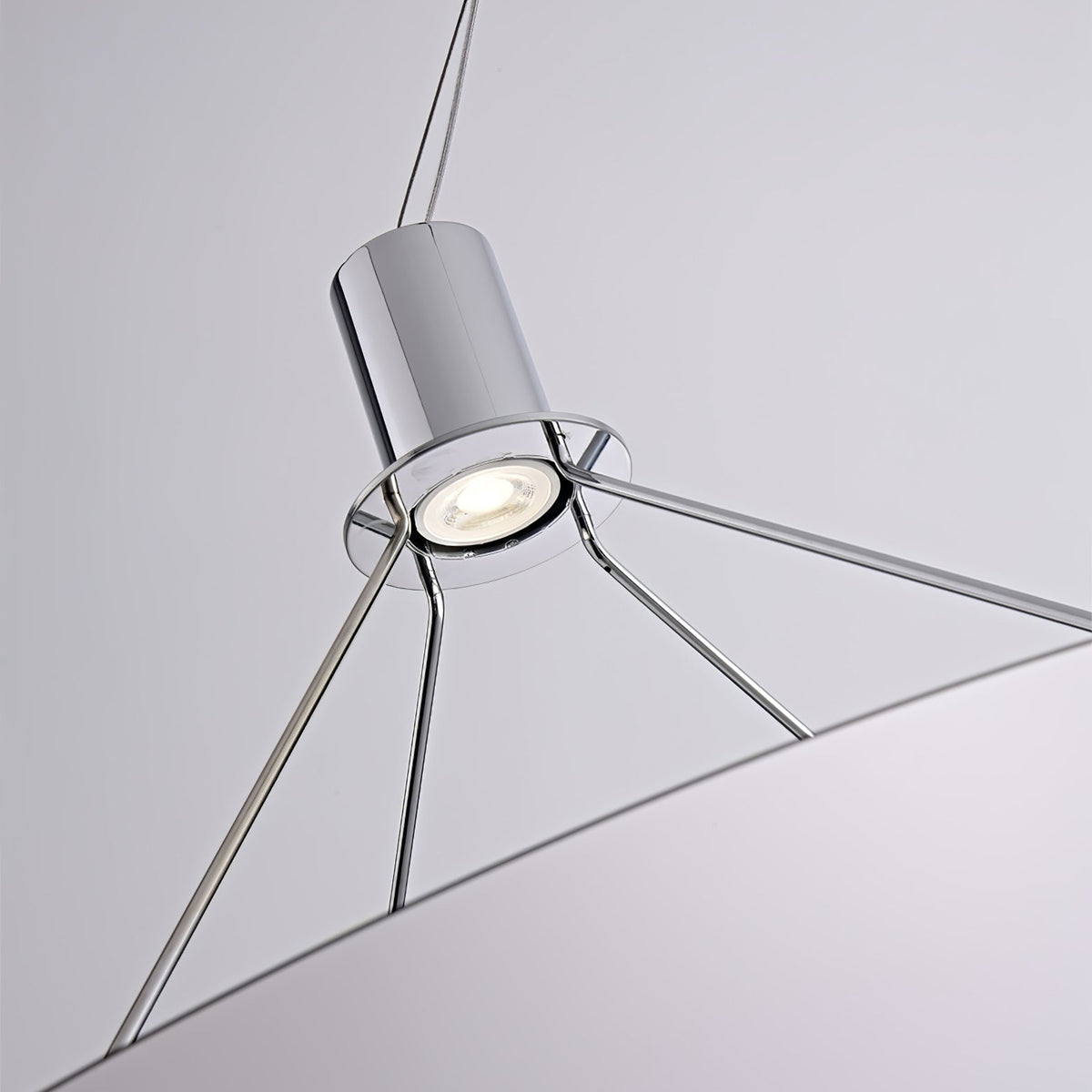 Brio minimalistisk pendellampe i stål