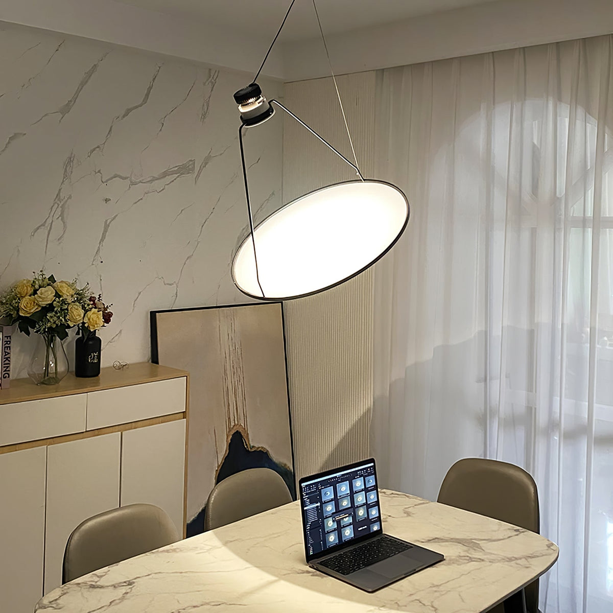 Brio minimalistisk pendellampe i stål