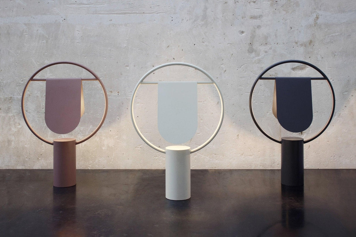 Abigail moderne bordlampe