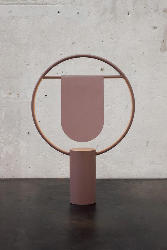 Abigail moderne bordlampe