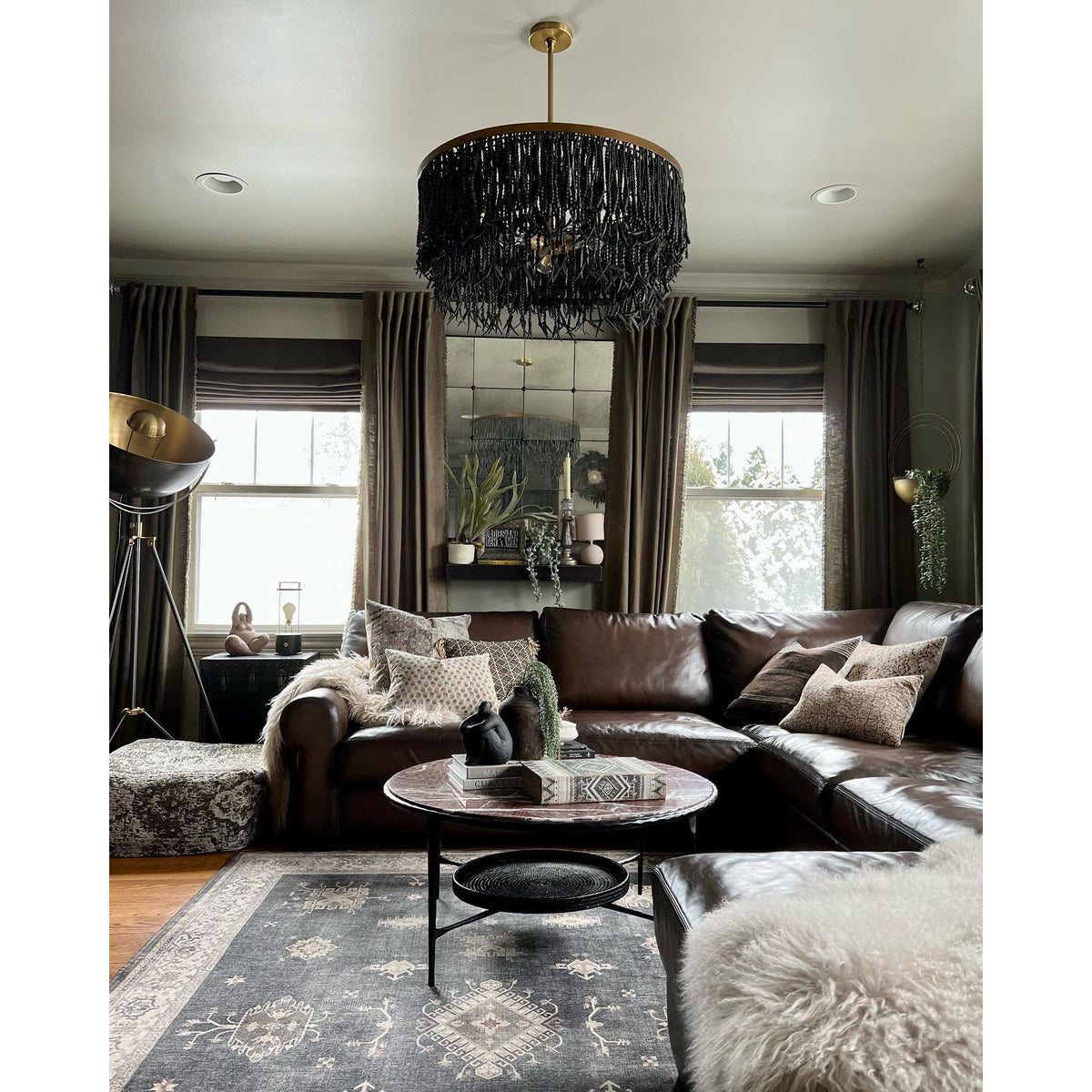 Ljomuvyn postmoderne luksuslysekrone i træ og metal