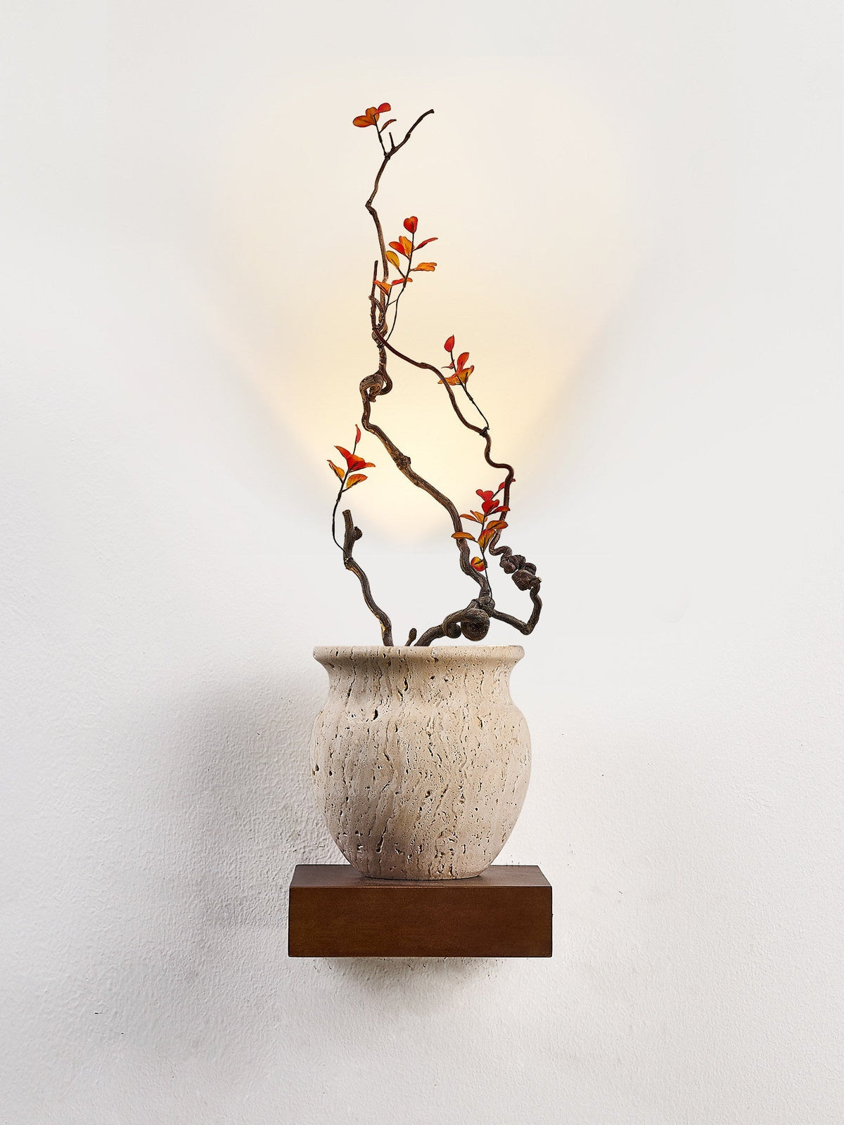 Skulptural vägglampa Teriinine