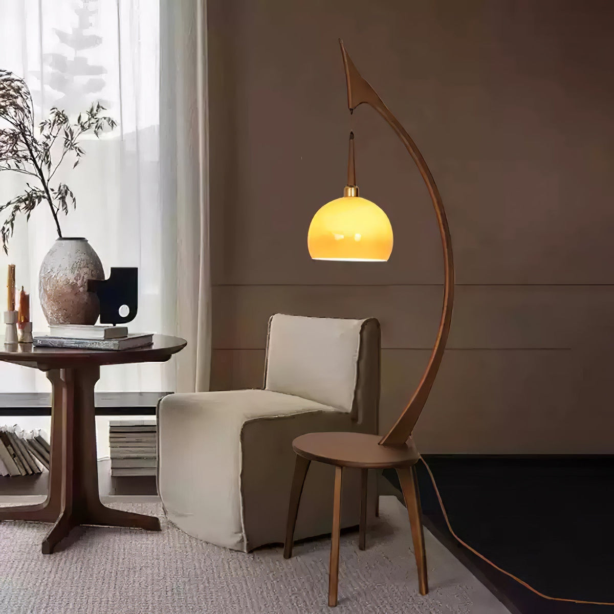 Arcon kaareva lattiavalaisin