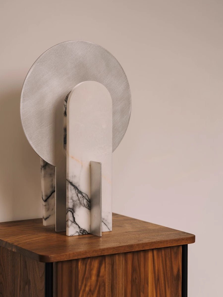 Solvique Arch-bordlampe i marmor