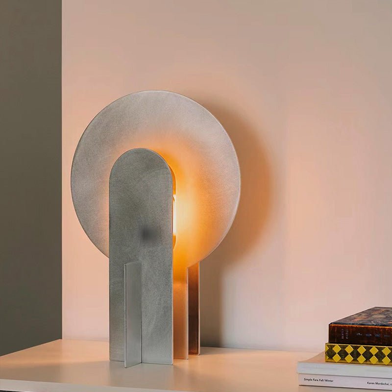 Solvique Arch-bordlampe i marmor