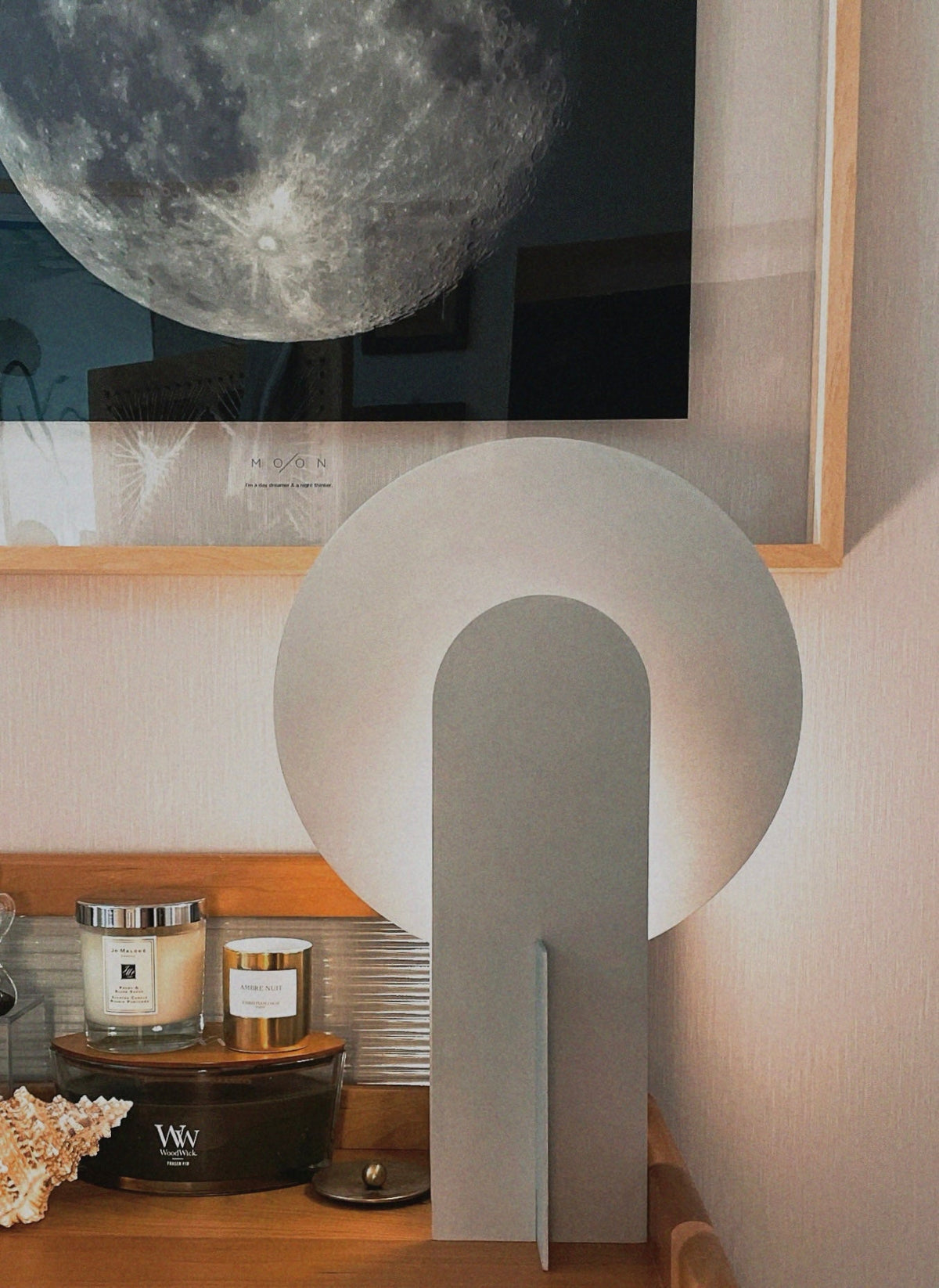 Solvique Arch-bordlampe i marmor