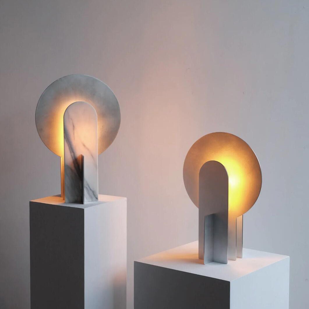 Solvique Arch-bordlampe i marmor