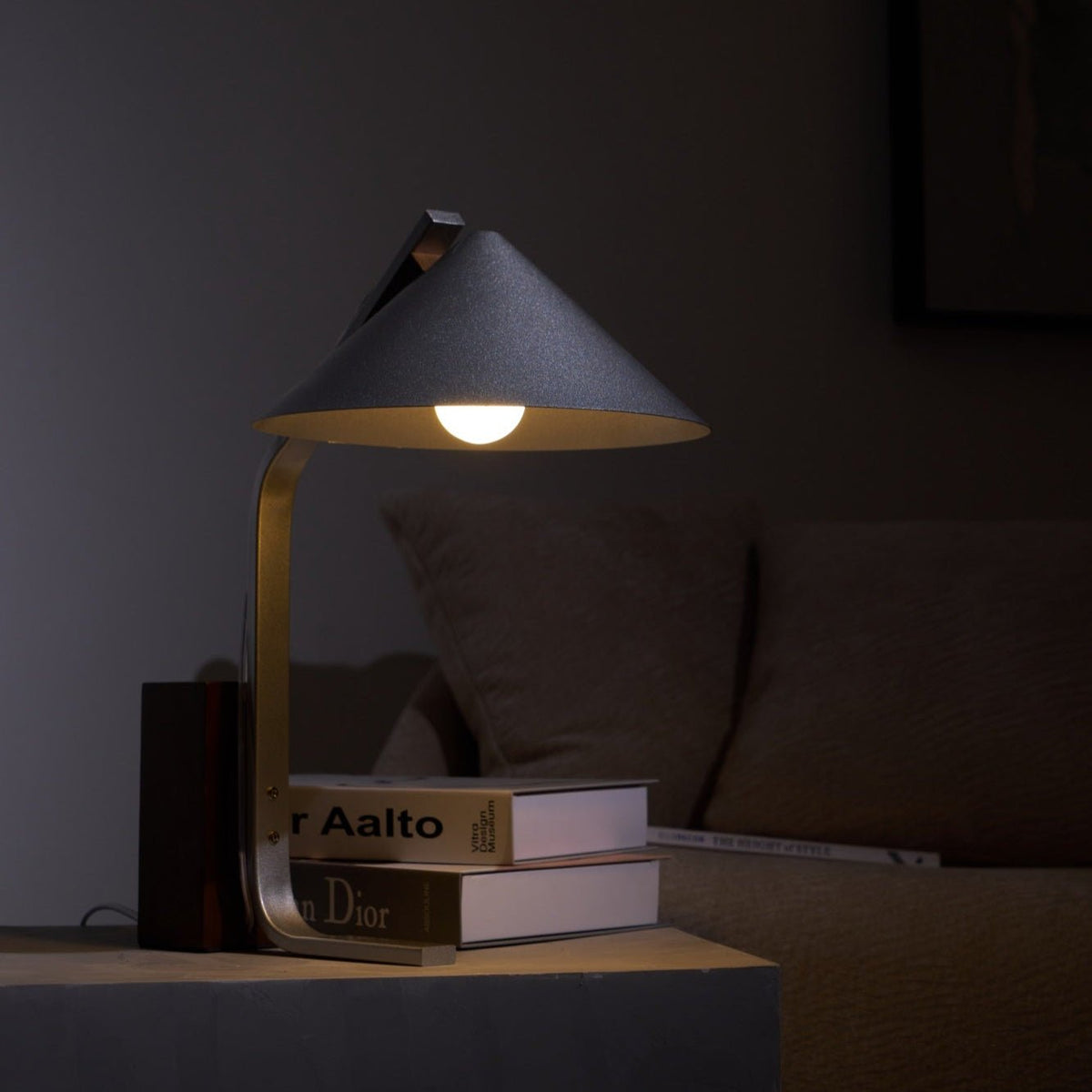 Ireld moderne bordlampe