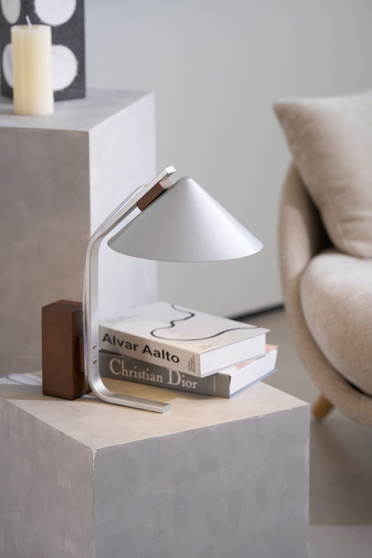 Ireld moderne bordlampe