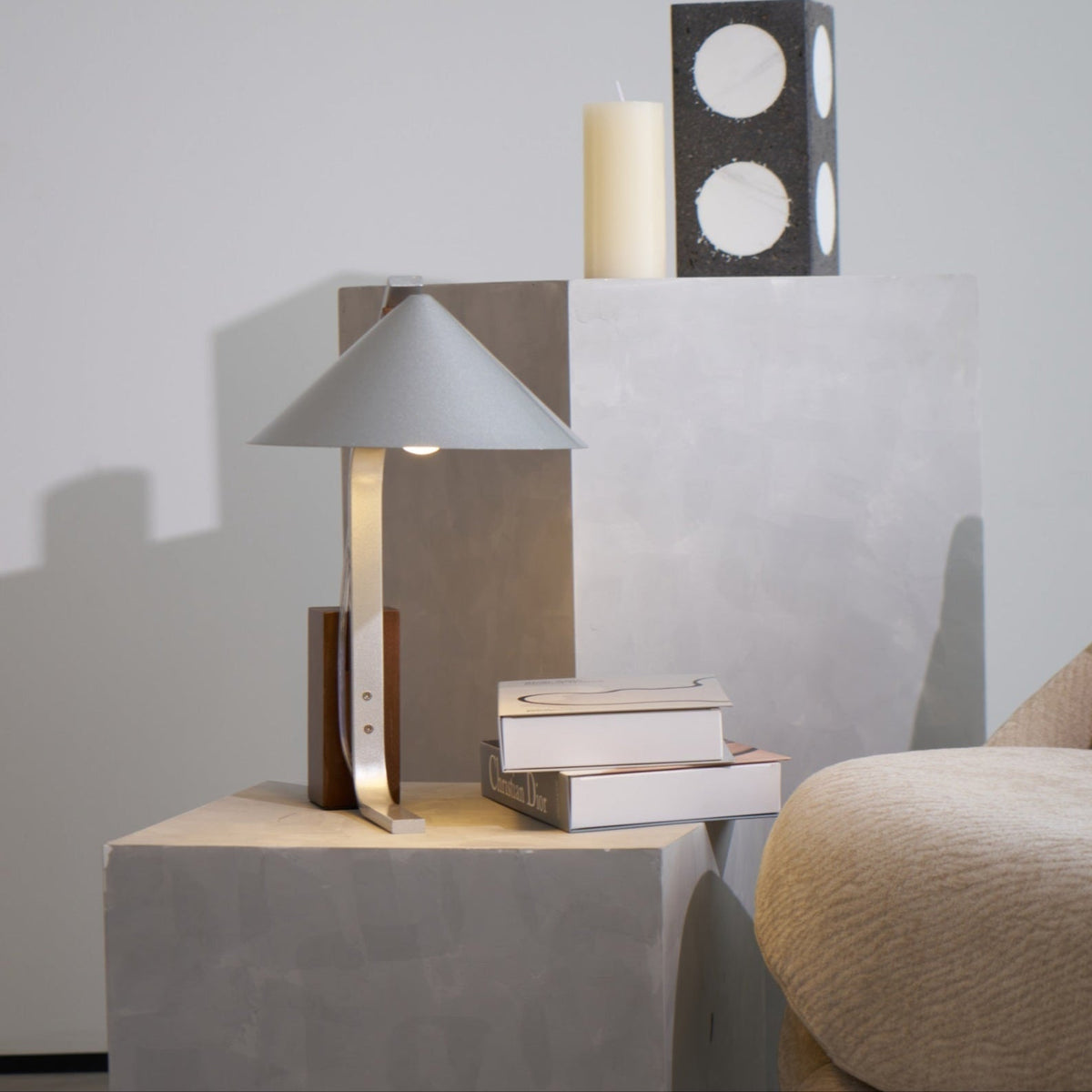 Ireld moderne bordlampe