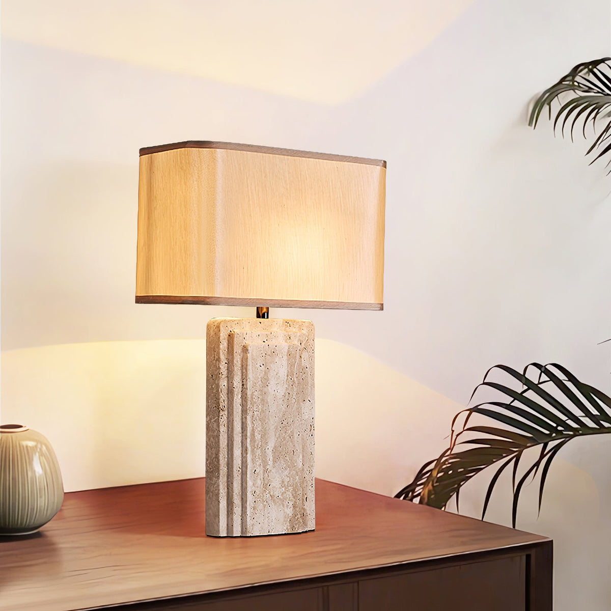Cocare-bordlampe i travertin