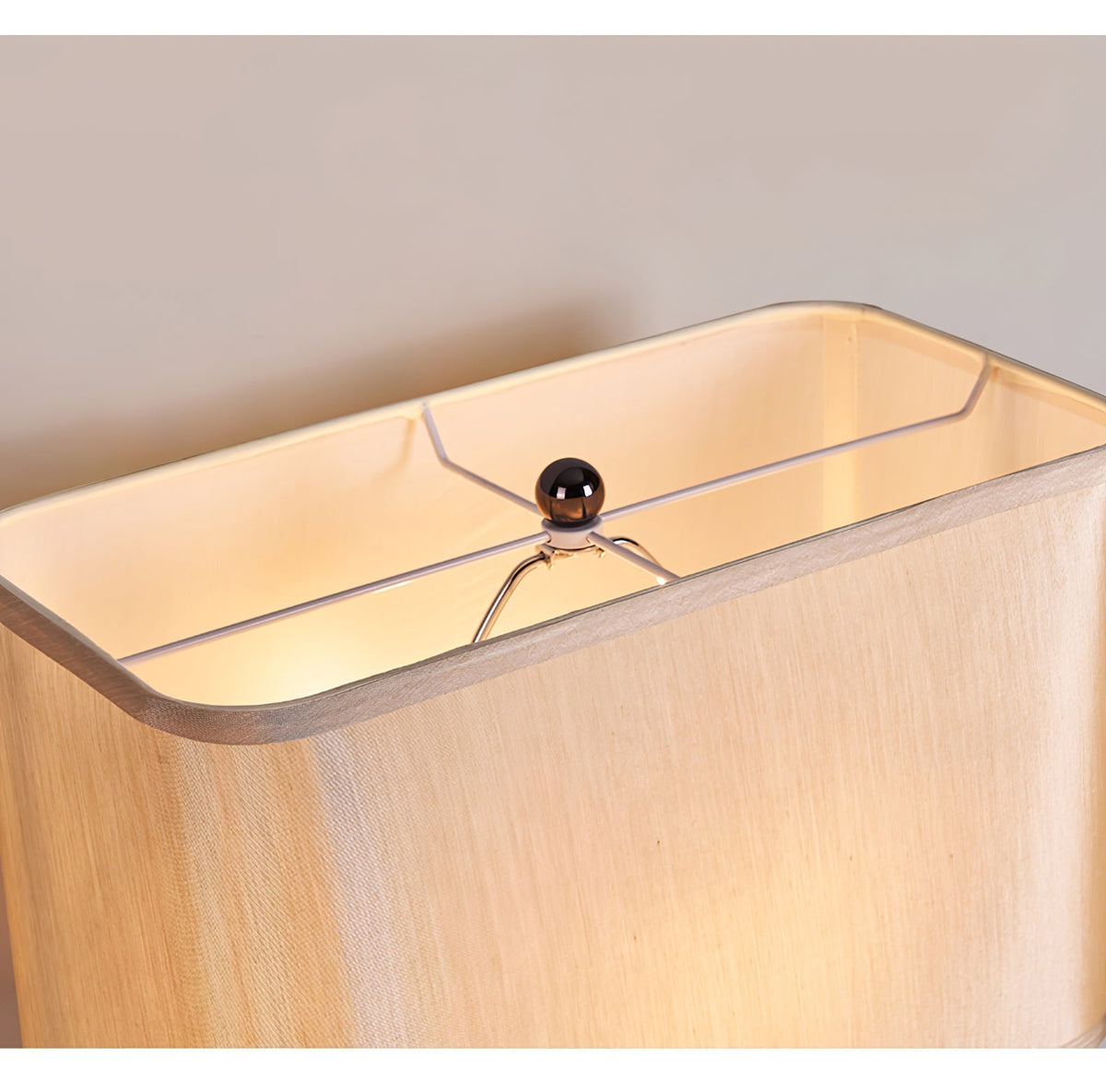 Cocare-bordlampe i travertin