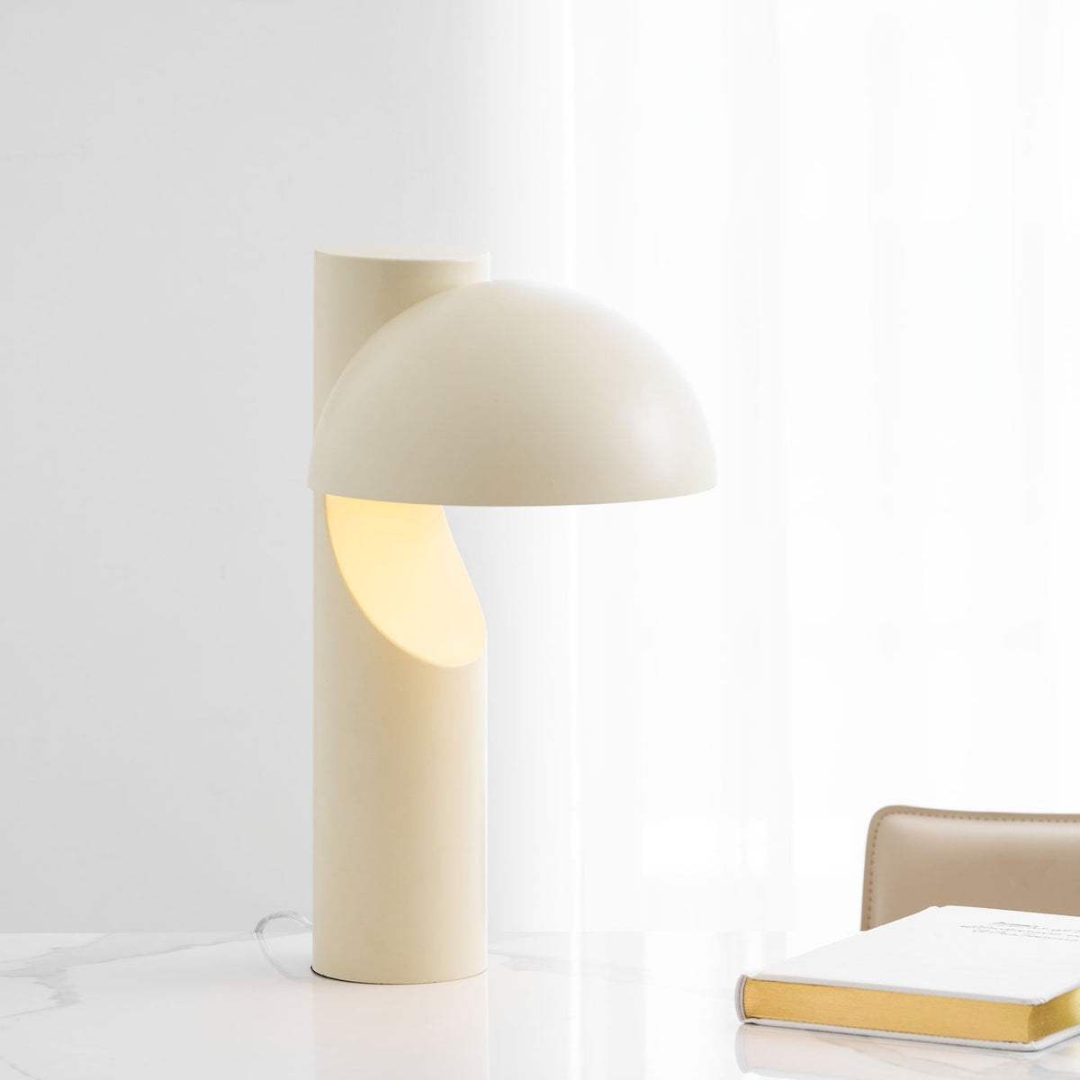 Candeeiro de mesa minimalista Belviora