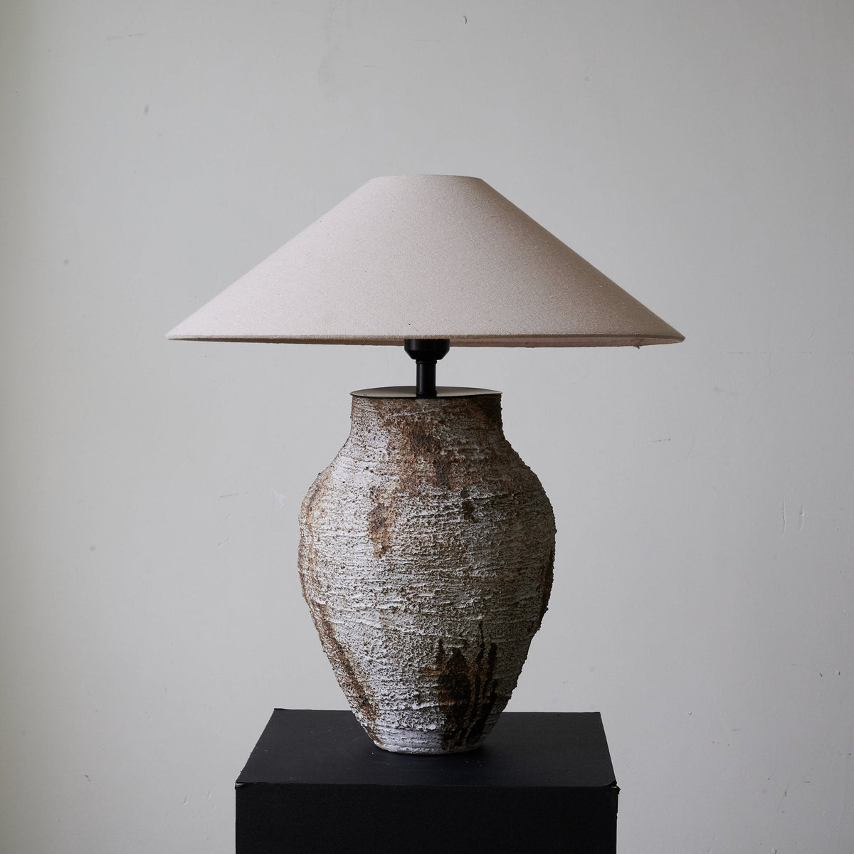 Candeeiro de mesa Celia em cerâmica wabi-sabi