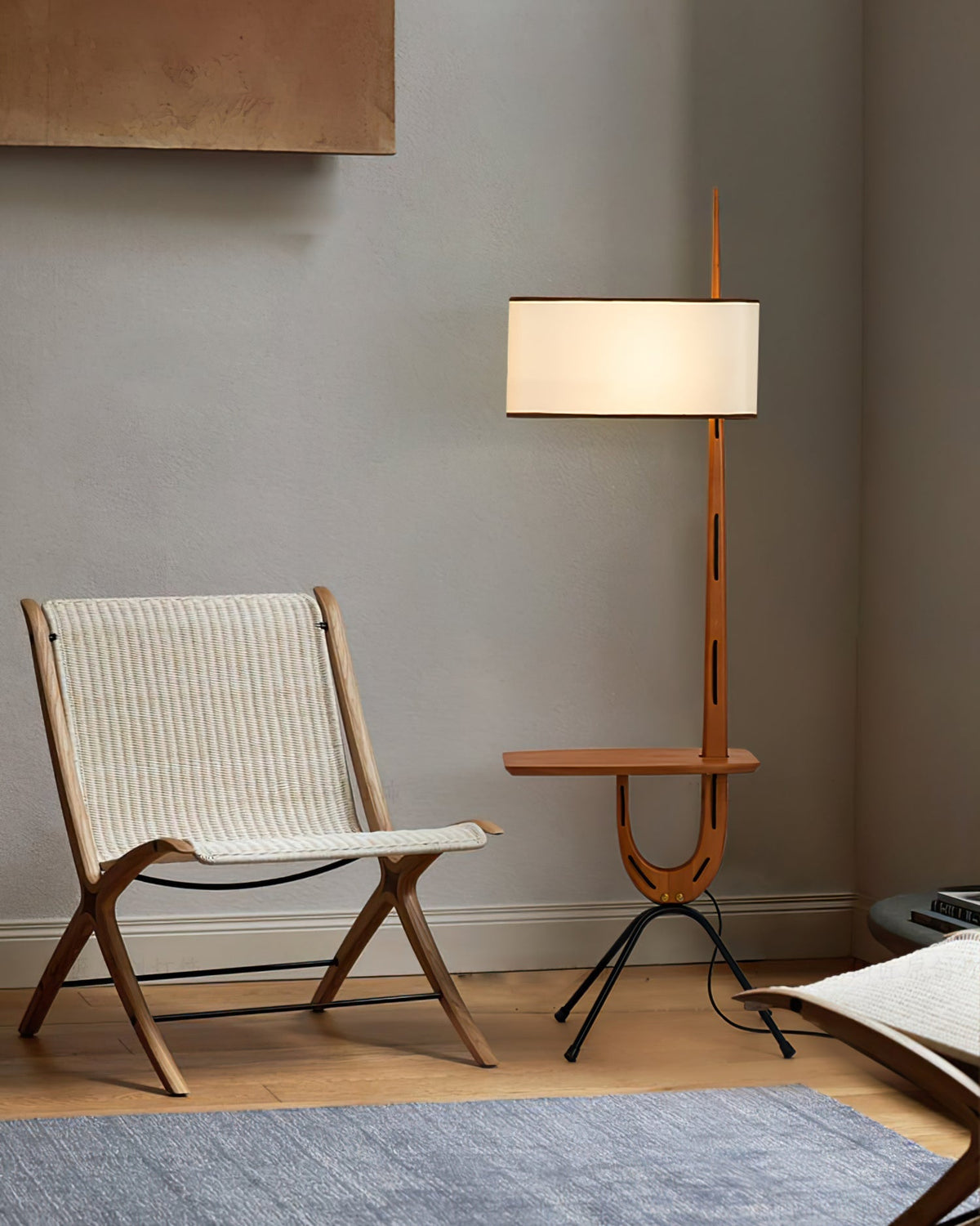 Vemara Golvlampa i trä i mitten av århundradet-stil