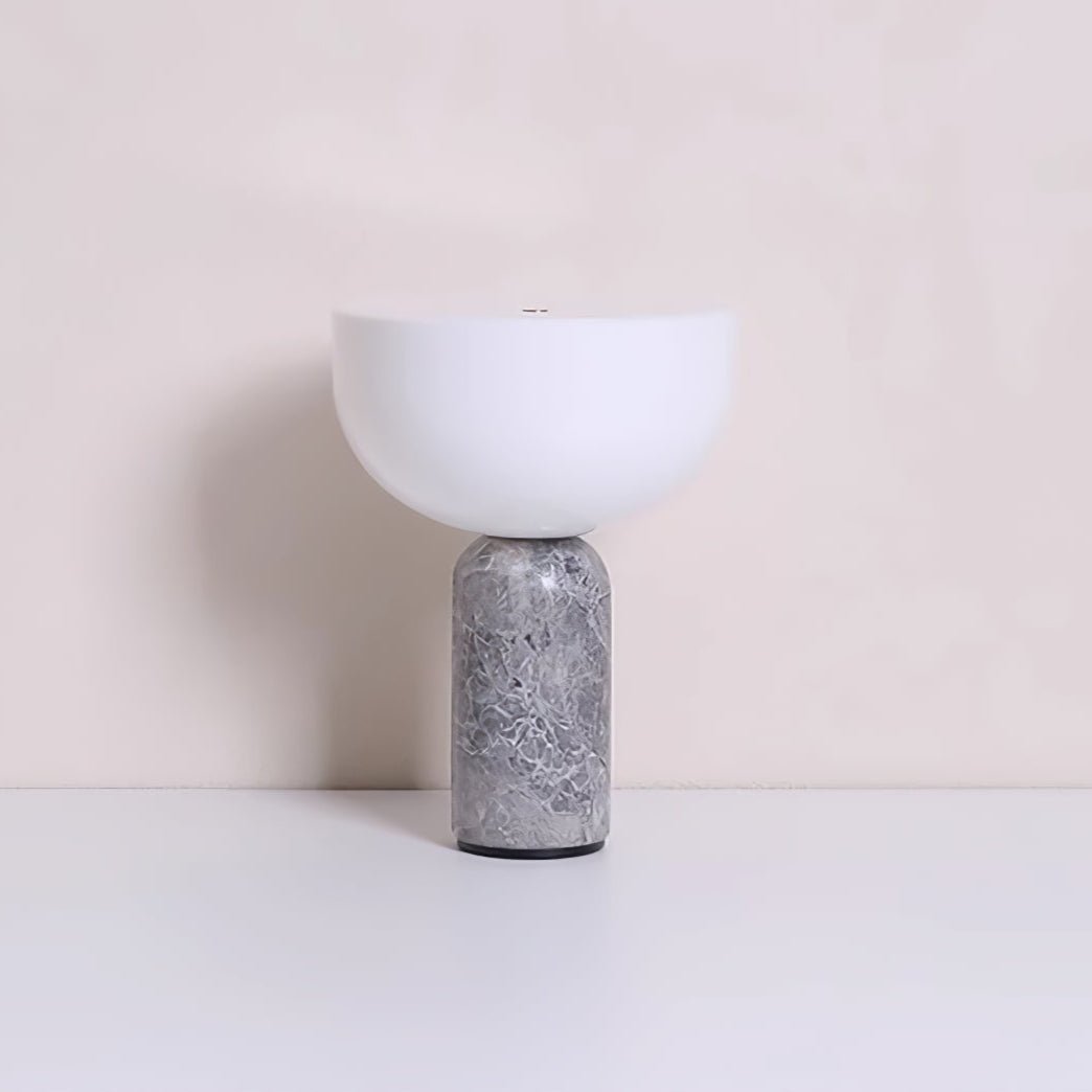 Vicky minimalistisk bordlampe i marmor