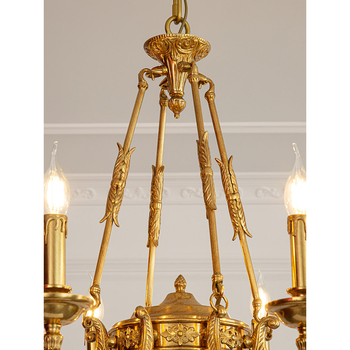 Candelabro de latão Valerix