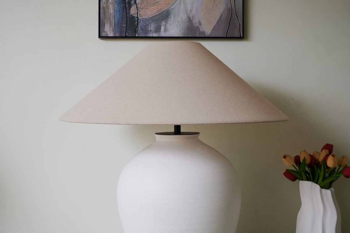 Candeeiro de mesa em cerâmica minimalista Natalie