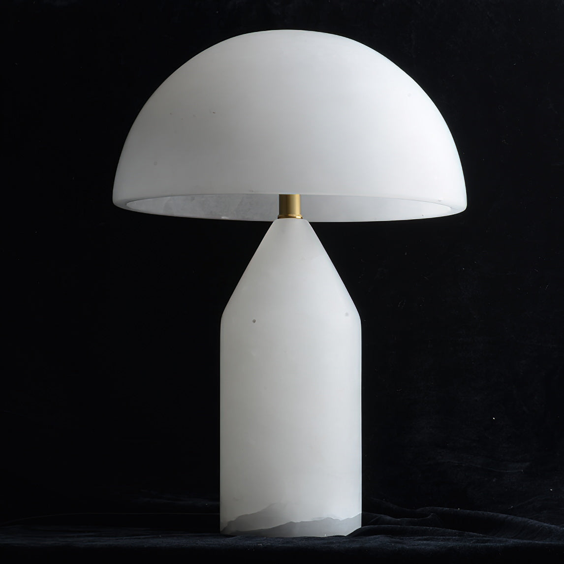 Mossie-bordlampe i alabast