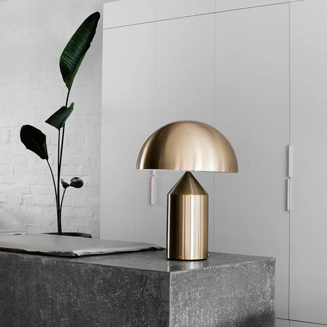 Selisina industriell minimalistisk bordslampa