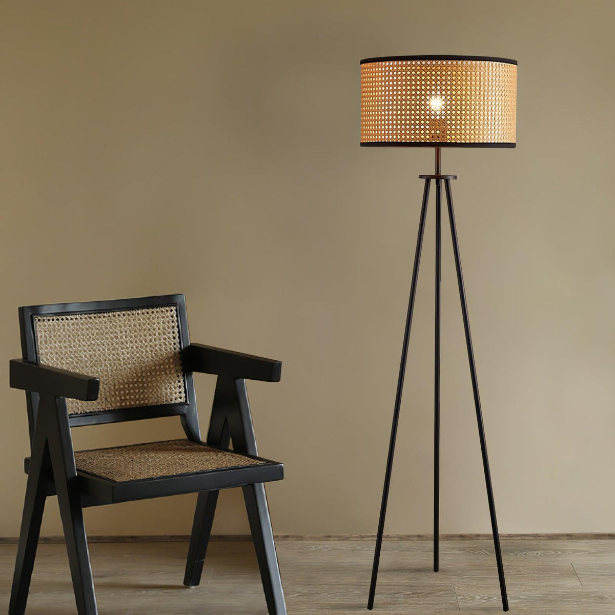 Trio vintage-gulvlampe i bambus