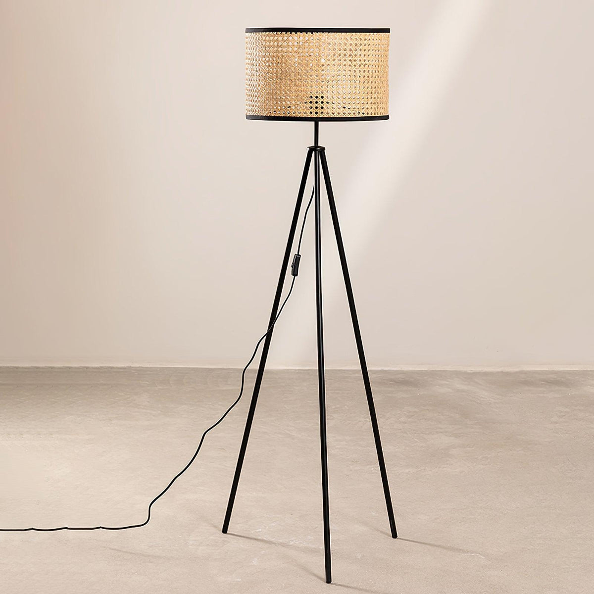 Trio vintage-gulvlampe i bambus