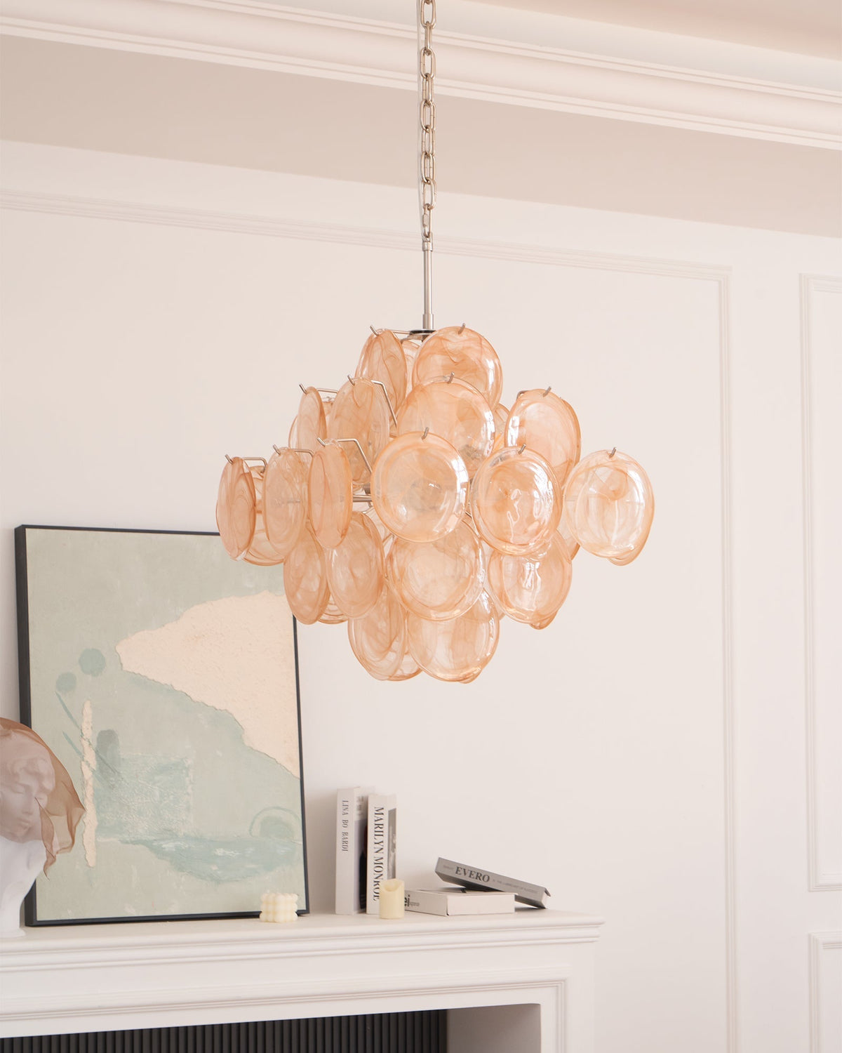 Lioraleon lysekrone i abrikosfarvet Murano-glas med skiver, lagdelt kunstnerisk