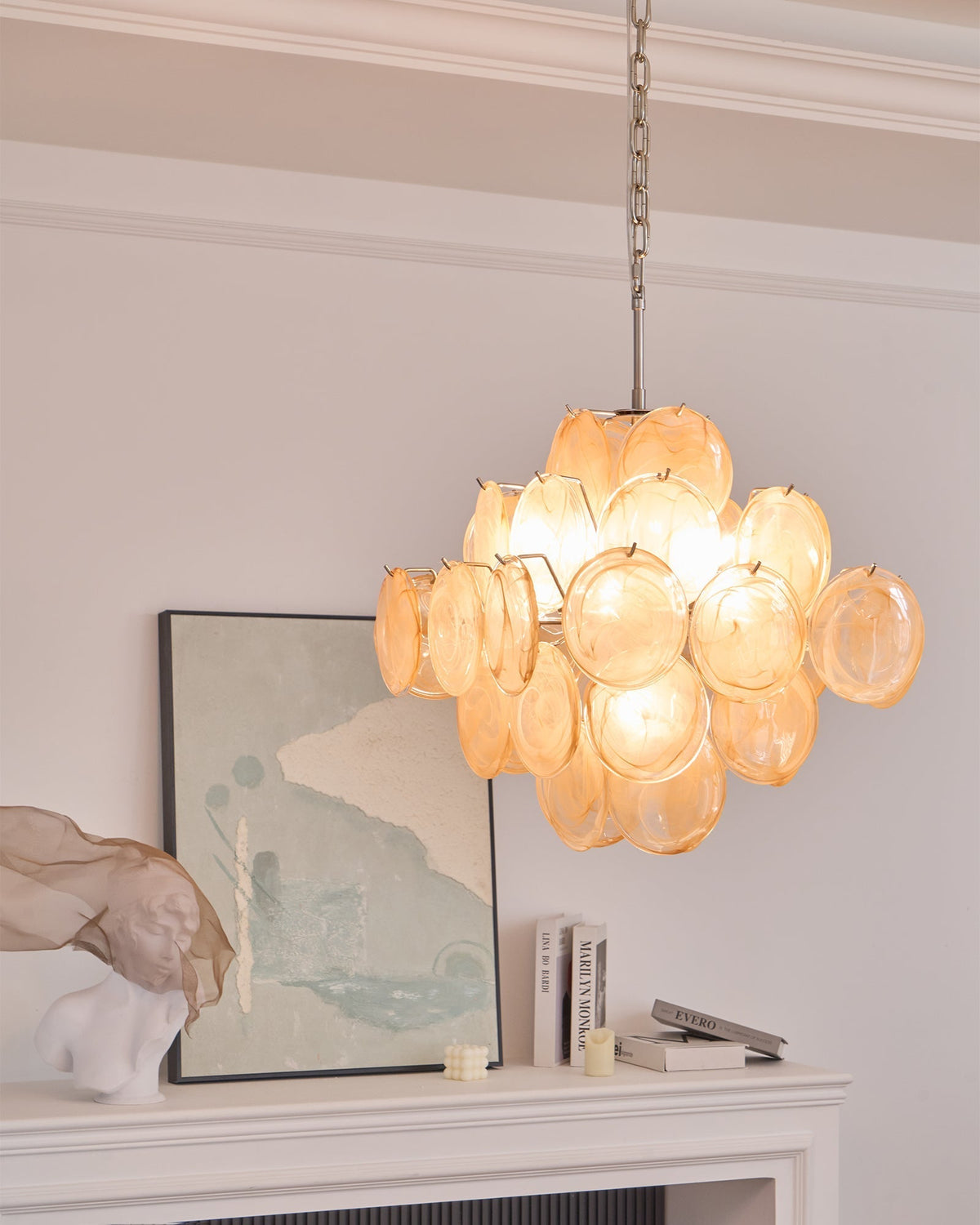 Lioraleon lysekrone i abrikosfarvet Murano-glas med skiver, lagdelt kunstnerisk