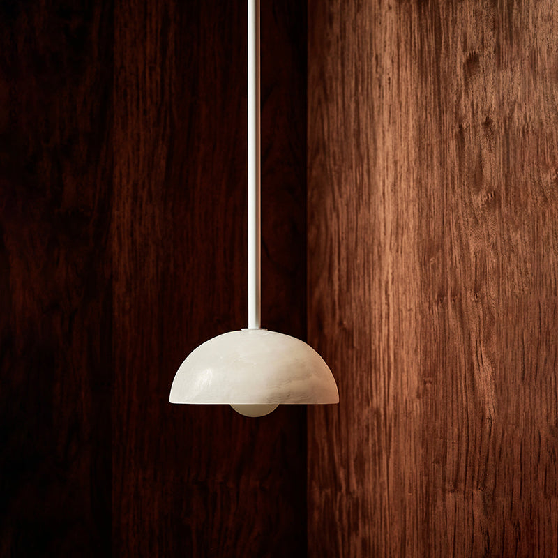 Eronex-modernistinen minimalistinen elegantti messinki-lasiriippuvalaisin