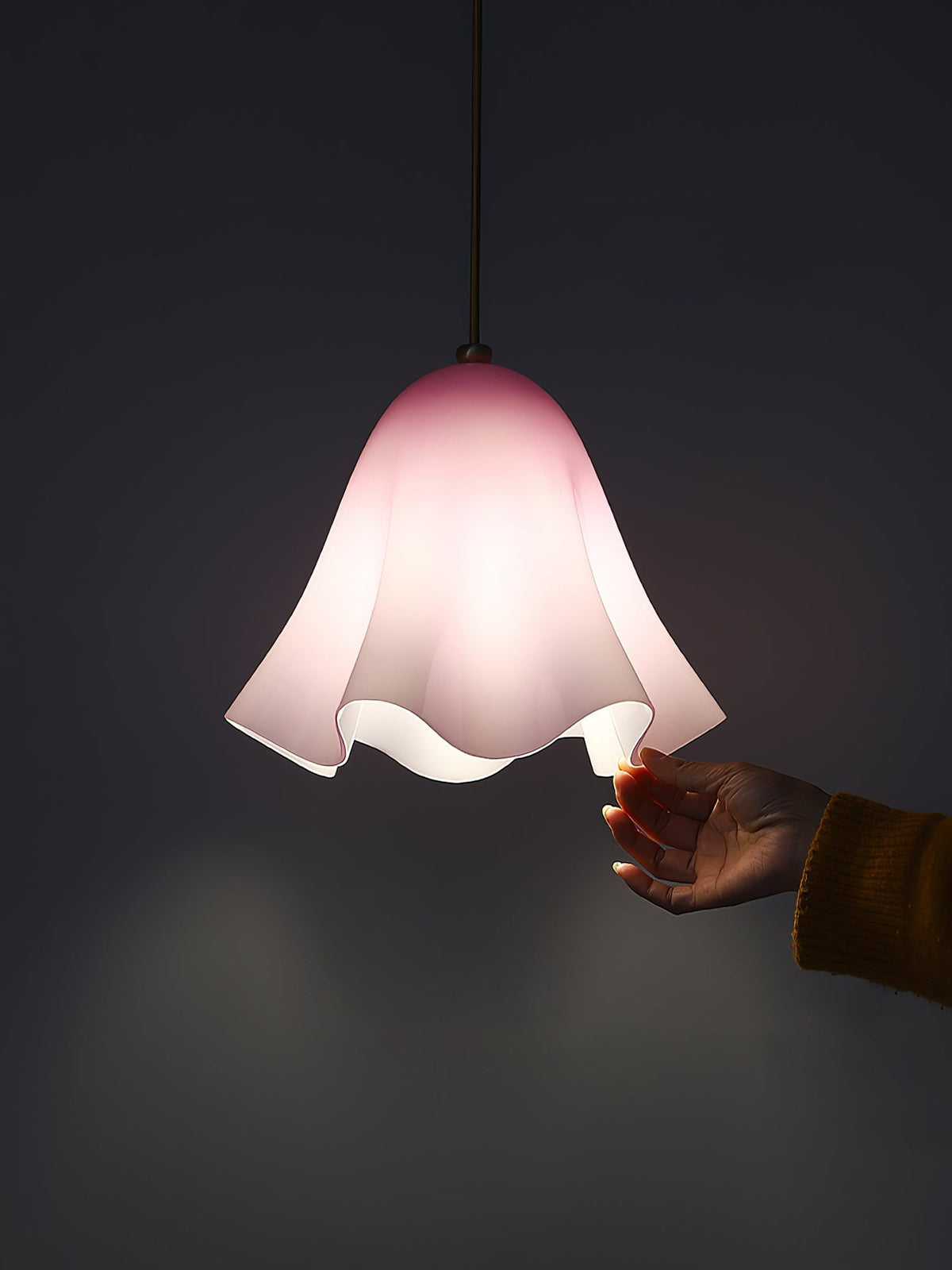 Krav Bloom pendellampa