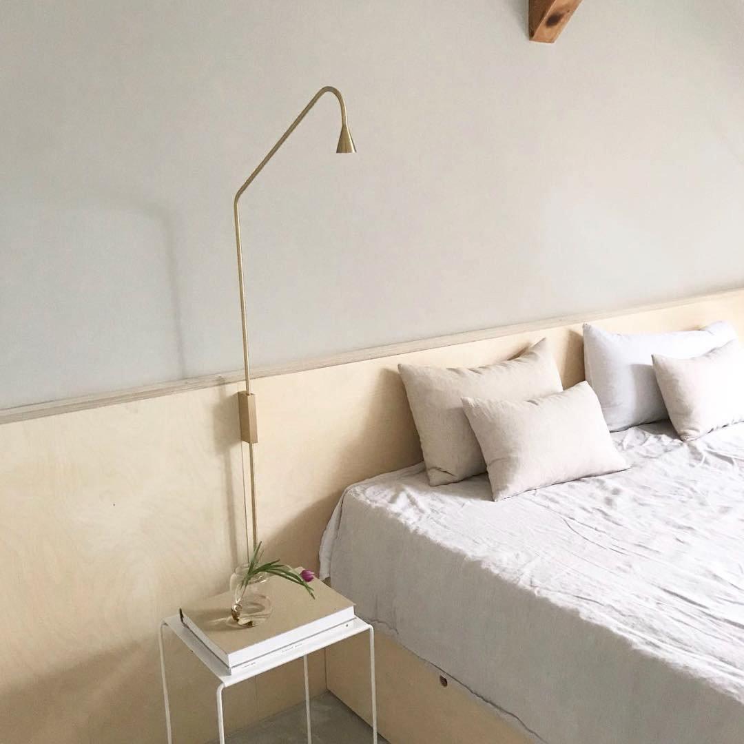 Vesolel-moderni minimalistinen seinävalaisin