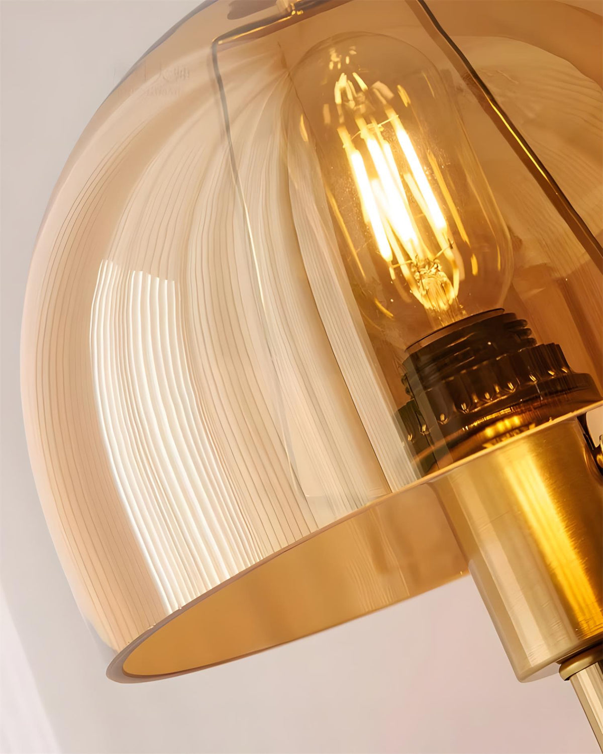 Teriiseria bordlampe