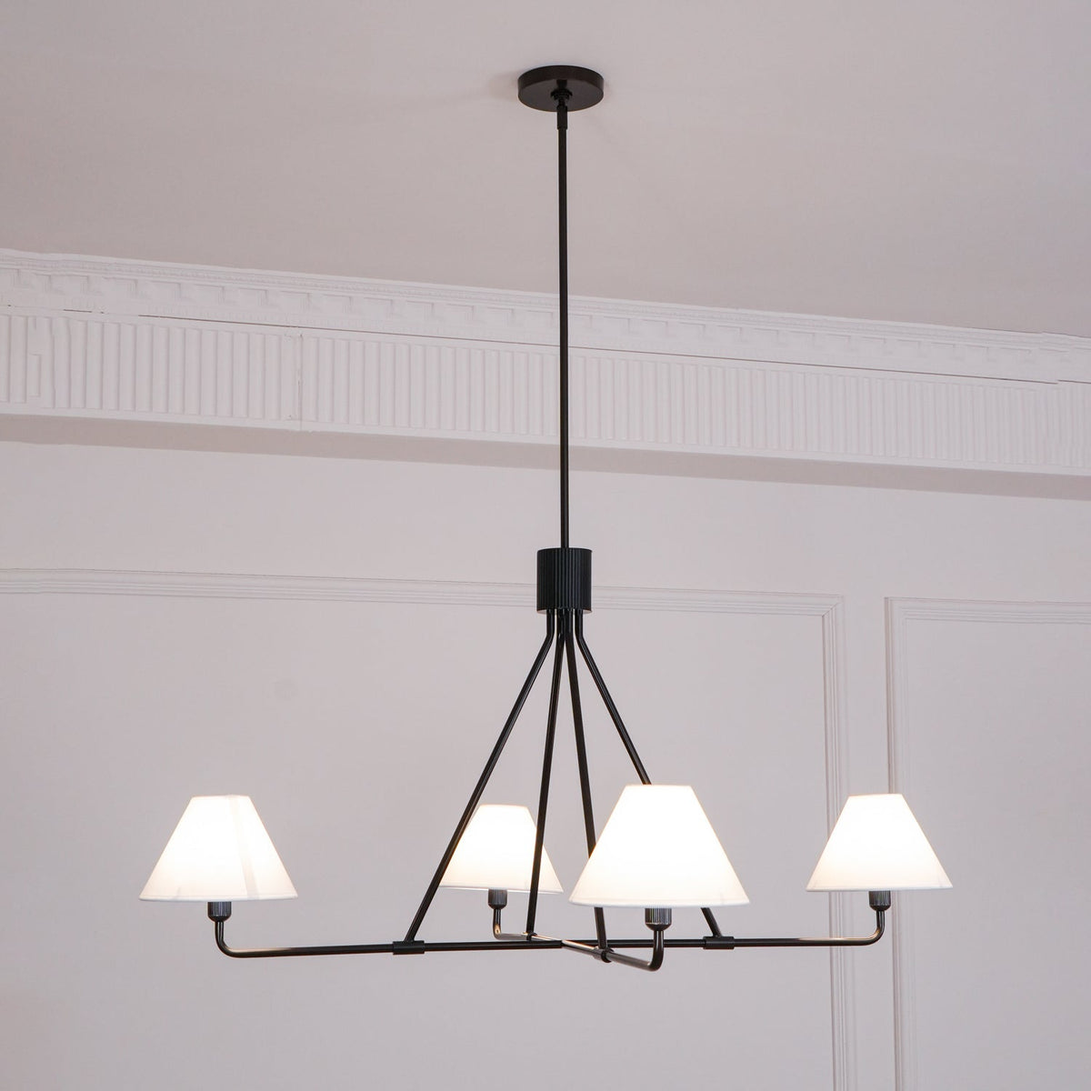 Candelabro de vaso com cúpula cónica, minimalista