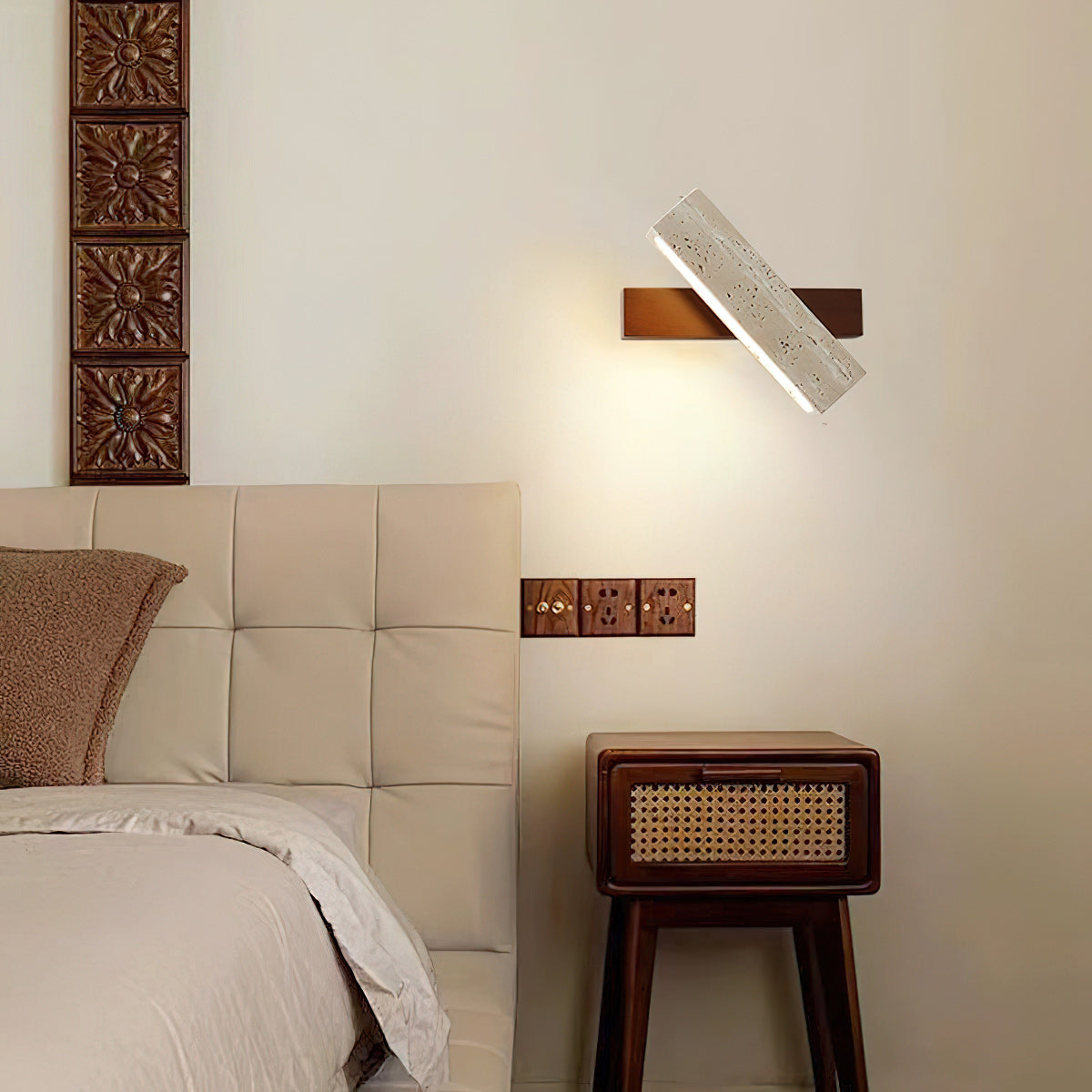 Candeeiro de parede moderno minimalista linear em nogueira e travertino Ostruvyo