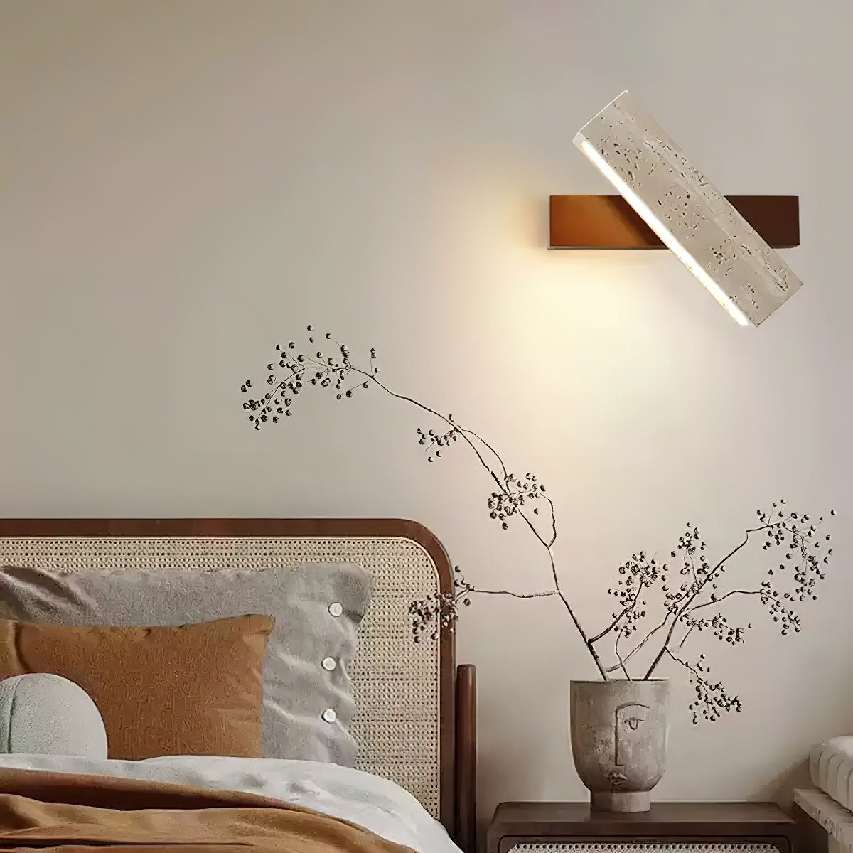 Candeeiro de parede moderno minimalista linear em nogueira e travertino Ostruvyo