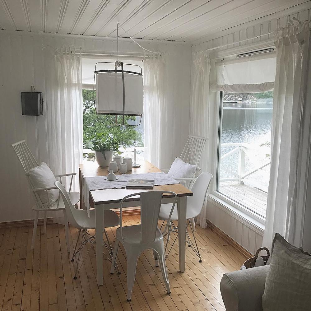 Arioelia-riippuvalaisin, bambuvarjostin olohuoneeseen