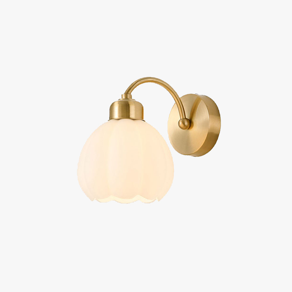 Valentina nordisk blommig vägglampa av glas och metall, guld/elfenben